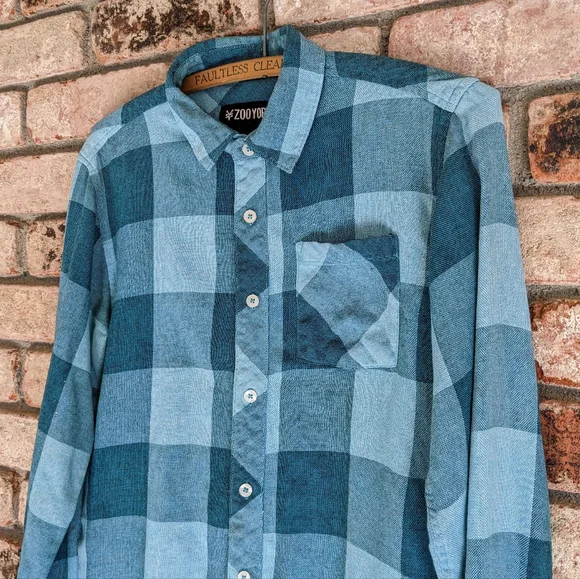💙 Zoo York Blue Teal Checkered Plaid Shirt Size Small - Picture 2 of 8
